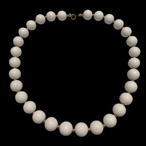 Vintage Elegant White Beaded Choker Necklace